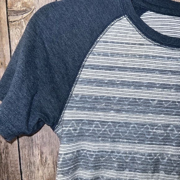 Ocean Current boys tee, size medium - Picture 2 of 7